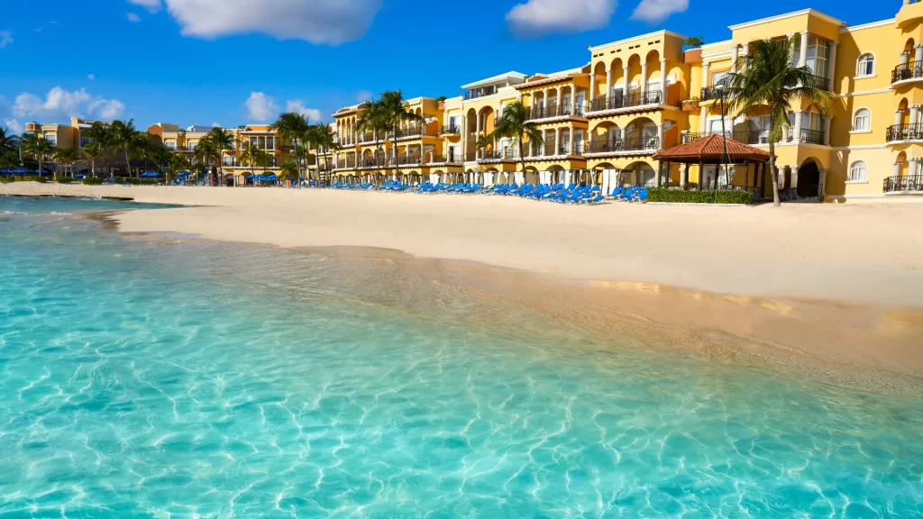 The Evolution of Playa del Carmen: From Fishing Village to Coastal Gem